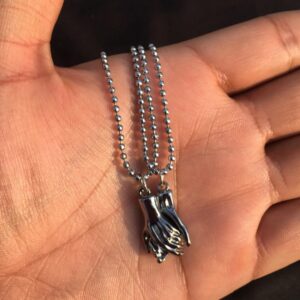 Hand Couple magnetic necklace