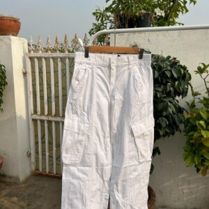 UNISEX BAGGY WHITE CARGO