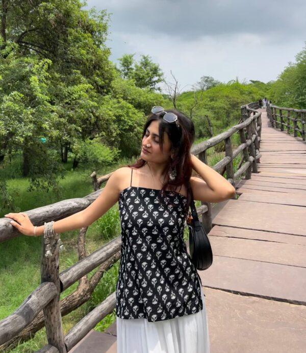 NOOR DESI TOP