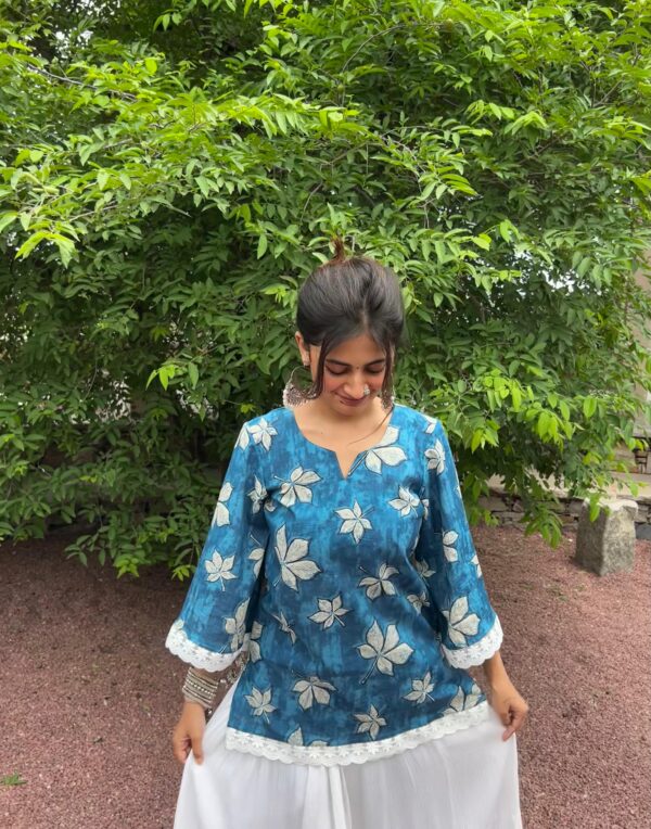 MEENA DESI TOP