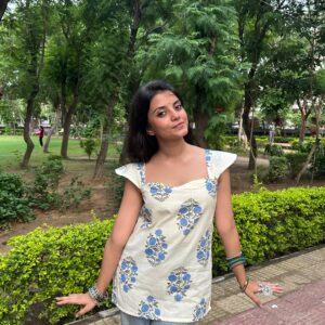 LAILA DESI TOP WITH SKY BLUE