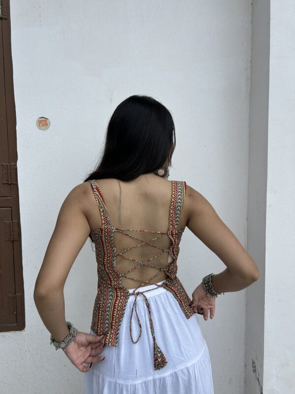 Drama queen top (red with beige) - Image 2